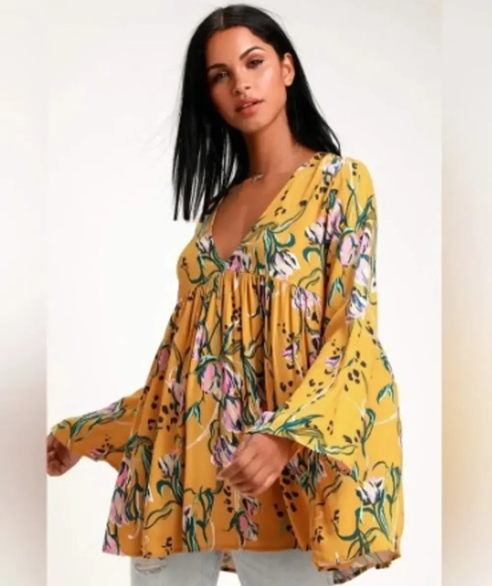 Free People Bella Golden Yellow Floral Print Spring Tunic Blouse sz M Boho